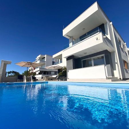 Fantasy Pool Villa Новаля Екстер'єр фото